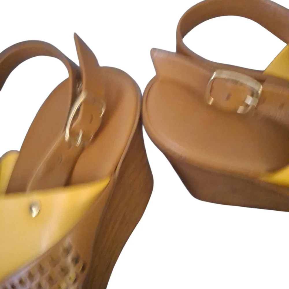 Contesa Made In Italy  Wedge Sandals